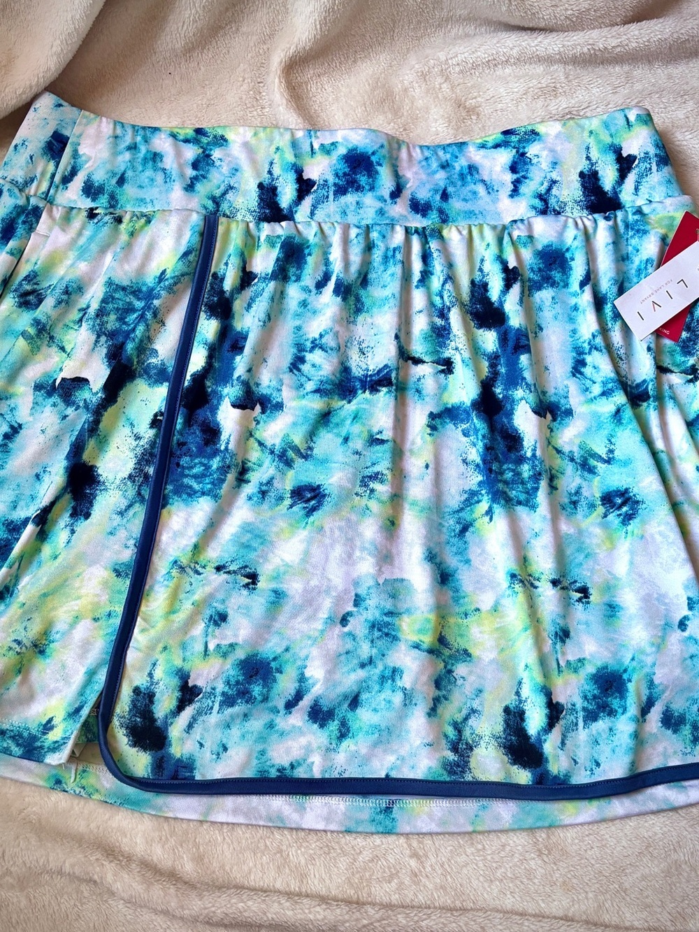 NWT LIVI by Lane Bryant Blue Green Abstract Athletic Skort Plus 18/20 golf gym